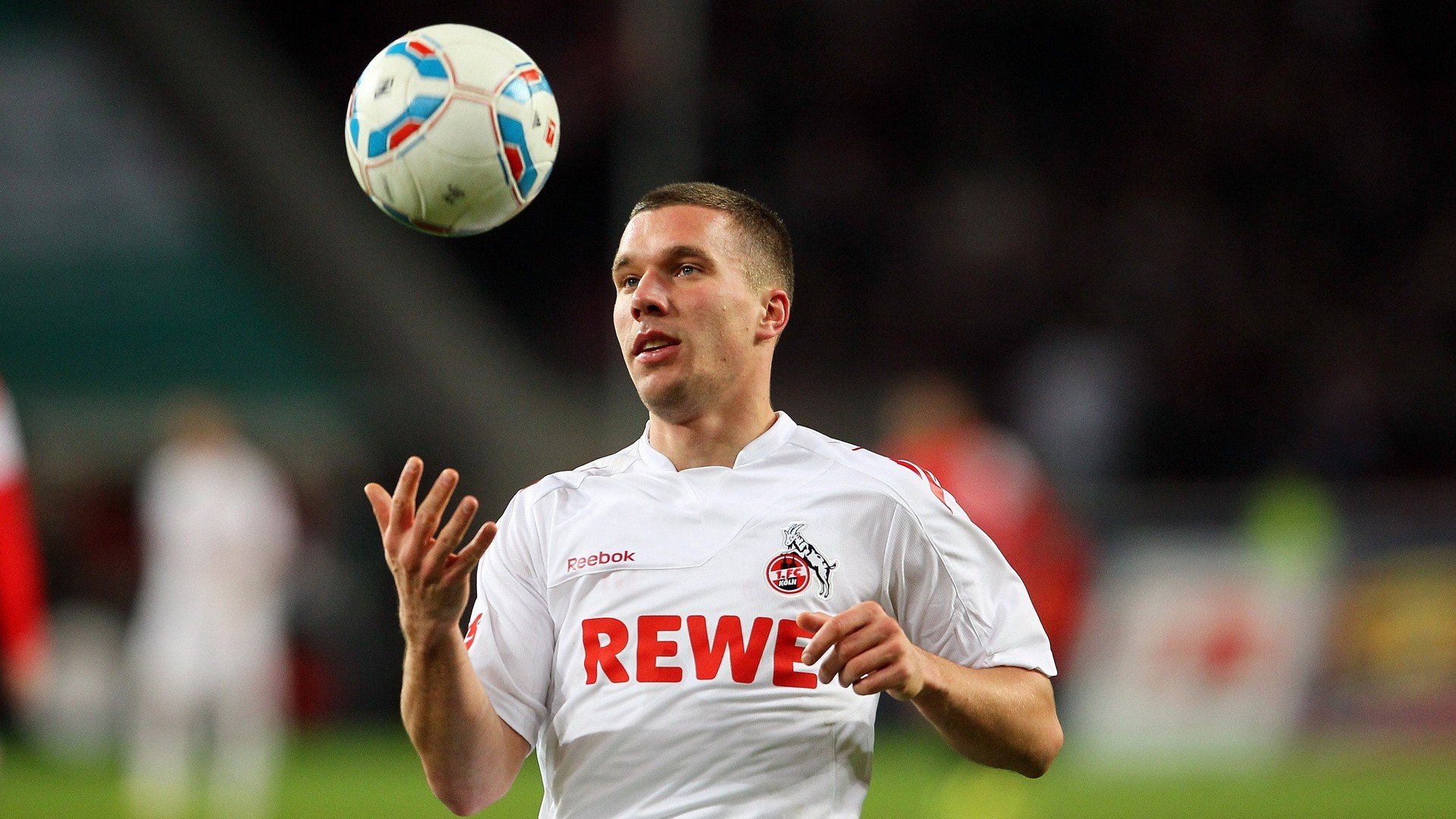 九游体育ios-布莱顿客场大胜，继续向前冲，球队在积分榜上追赶，布莱顿足球俱乐部厉害吗